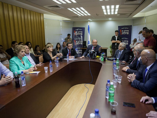 После выборов министры от НДИ уволятся из Кнессета  