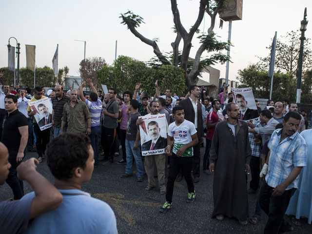 Акция протеста против свержения бывшего президента Мухаммада Мурси