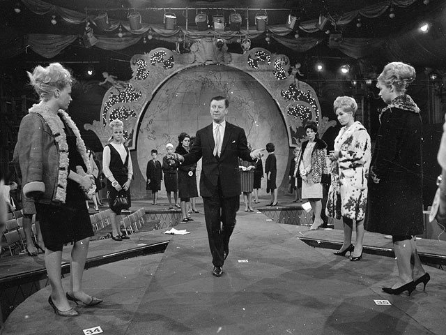 Эрик Морли на конкурсе "Мисс Мира 1965"   