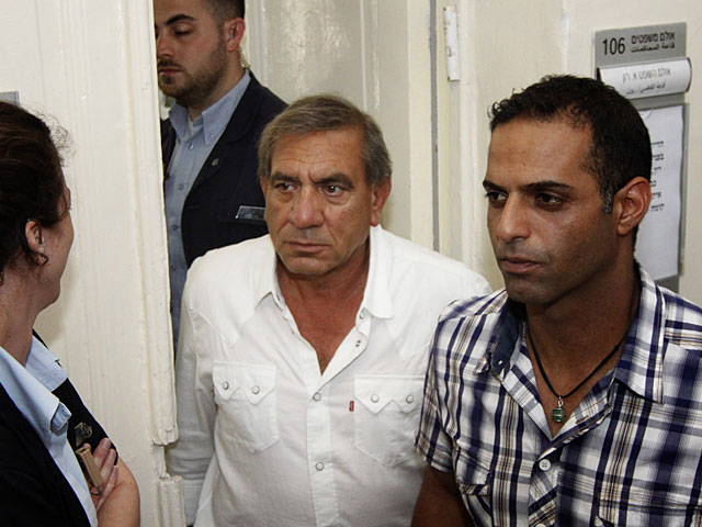 Алекс Сэла в суде Иерусалима. 23 апреля 2012 года