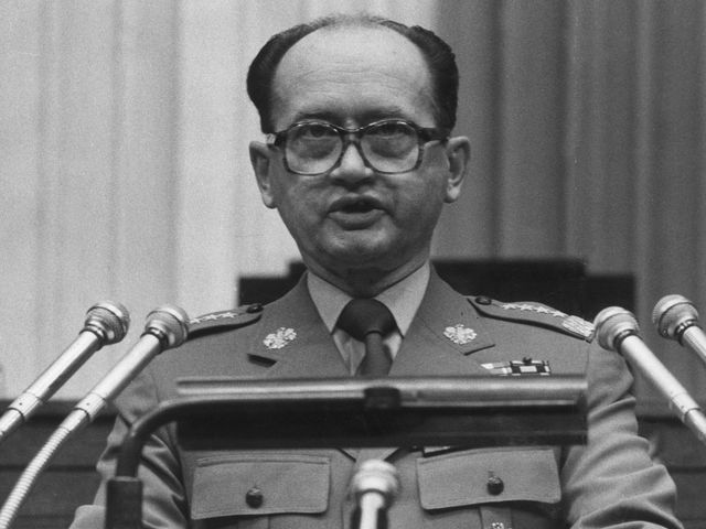 Войцех Ярузельский в 1981 году   