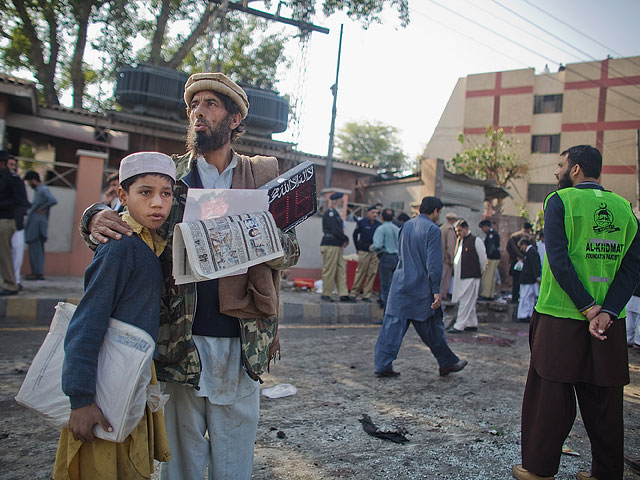 После длительного перерыва в пакистанских школах возобновились занятия