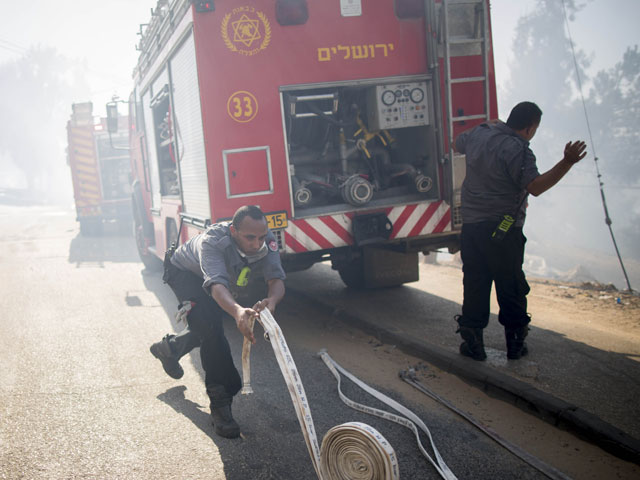 В Иерусалиме сгорел школьный автобус  