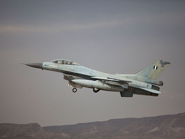 В Испании разбился самолет F-16 ВВС Греции: погибли 10 человек  