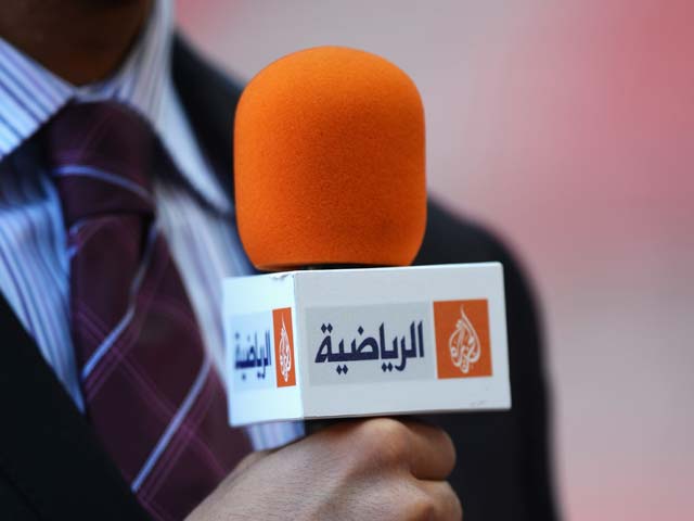 Адвокат продюсера "Аль-Джазиры", осужденного за терроризм, требует его освобождения   
