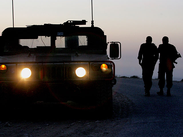 Попытка теракта в Кирьят-Арбе: араб пытался похитить оружие у военнослужащего МАГАВ  