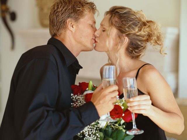 47% участников опроса впервые женились или вышли замуж в возрасте 21-25 лет
