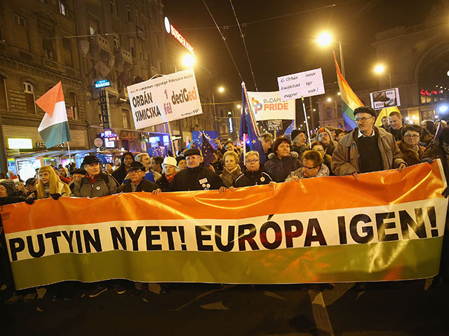 Демонстрация в Будапеште. 16 февраля 2015 года