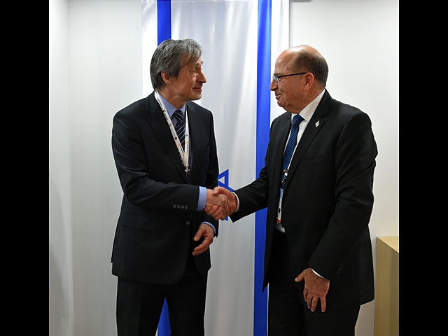 Министр обороны Израиля Моше Яалона и министр обороны Чехии Мартин Стопницкий