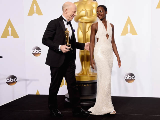 Люпита Нионго на церемонии "Оскар 2015"