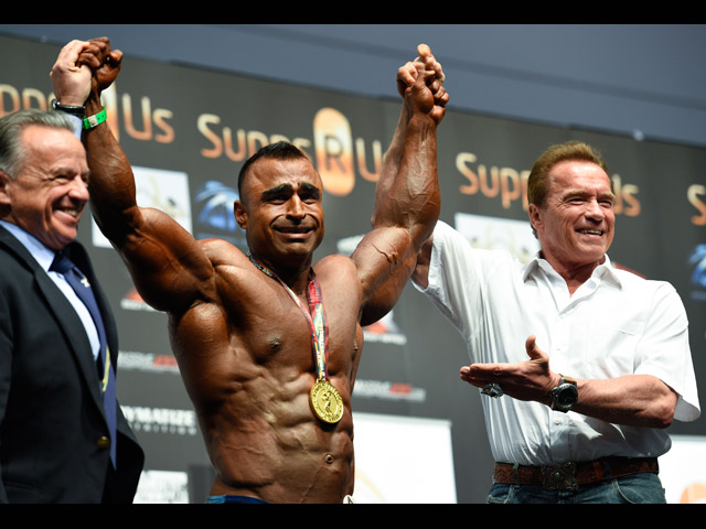 Атив Анвар (Пакистан) - победитель в категории свыше 100 кг. The Arnold Classic Australia 2015. Мельбурн, 15 марта 2015 года