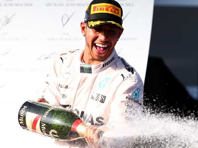 "Формула-1": первую гонку сезона выиграл Льюис Хэмилтон