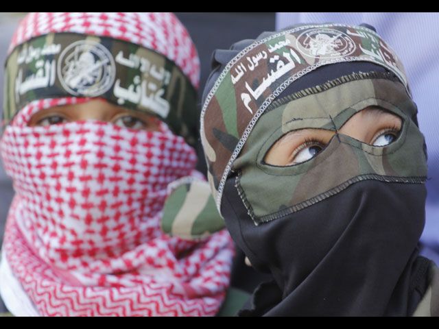 Террорист ХАМАС насиловал детей, обещая научить их джихаду