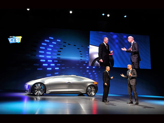 Электромобиль будущего Mercedes-Benz F 015   