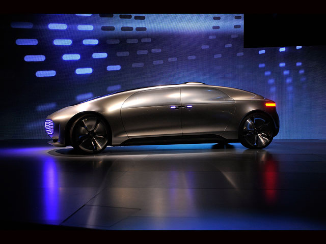 Электромобиль будущего Mercedes-Benz F 015   