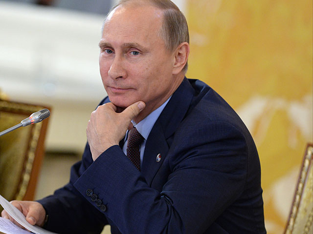 На фоне слухов "о вражде в Кремле" Путин уволил двух кремлевских чиновников  