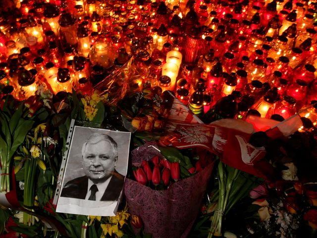 Польша обвиняет российских диспетчеров в причастности к гибели президента Качиньского