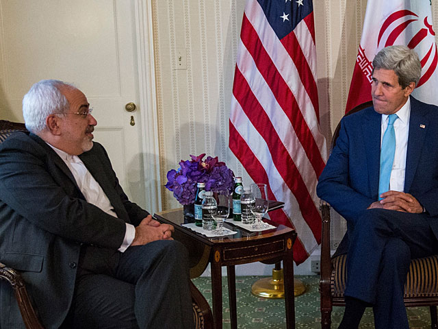 Госсекретарь США Джон Керри и министр иностранных дел Ирана Мохаммад Джавад Зариф