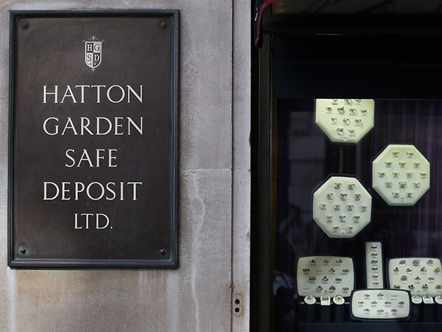 Магазин Hatton Garden Safe Deposit Ltd. 7 апреля 2015 года