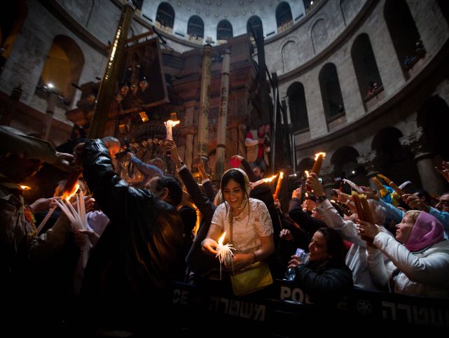 Схождение Благодатного огня в Иерусалиме. 11 апреля 2015 