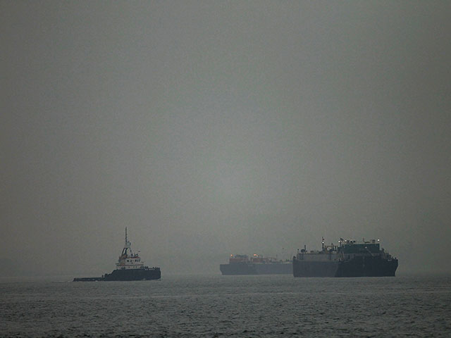 WSJ: ВМС США перехватили судно, подозревавшееся в поставке иранского оружия в Йемен  