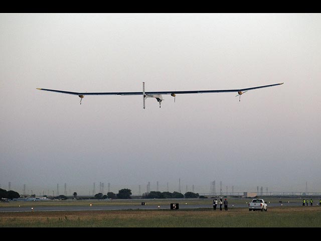 Самолет Solar Impulse