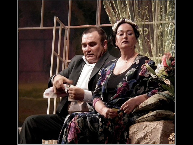 19-23 марта в четырех городах Израиля можно будет увидеть спектакль "Клара, деньги и любовь" с Ларисой Гузеевой в главной роли