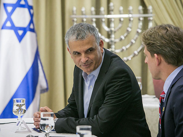 СМИ: "Ликуд" уведомил религиозные партии, что Кахлон должен утвердить "экономические обещания"  