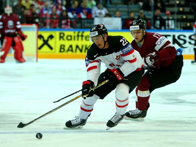 Начался чемпионат мира по хоккею: канадцы и американцы разгромили соперников
