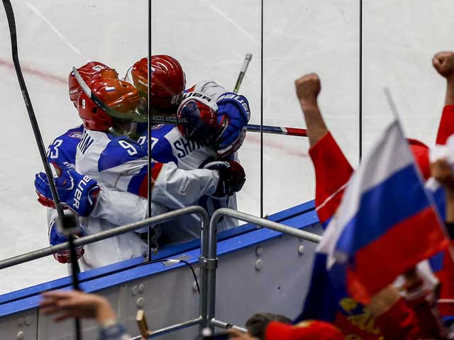 Чемпионат мира по хоккею: у защитника сборной России диагностирован двойной перелом челюсти