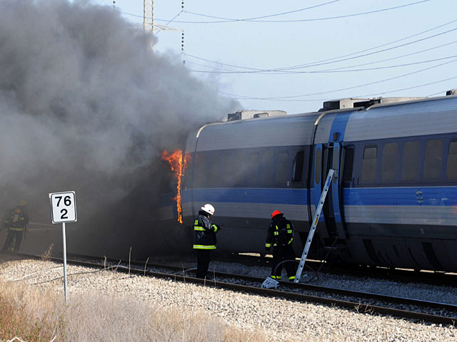 Недалеко от железнодорожной станции в Ришон ле-Ционе произошел пожар в поезде  