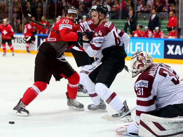 Чемпионат мира по хоккею: сборная Латвии в овертайме одолела швейцарцев