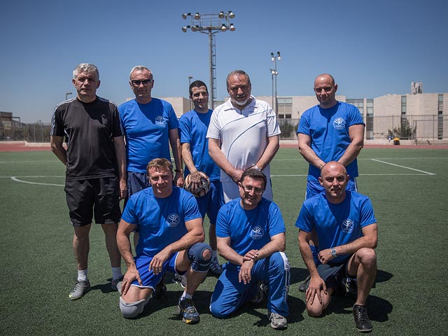Футбольный матч,  посвященный Дню Победы. Иерусалим, 7 мая 2015 года