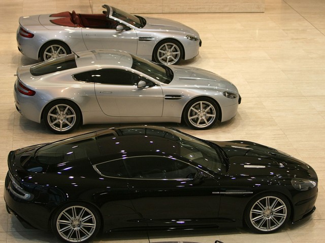 Автомобили Aston Martin