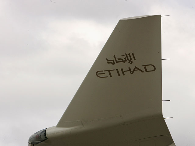 Угроза теракта: самолет Etihad Airways совершил экстренную посадку на базе ВВС  