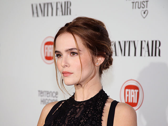 Зои Дойч (Zoey Deutch)