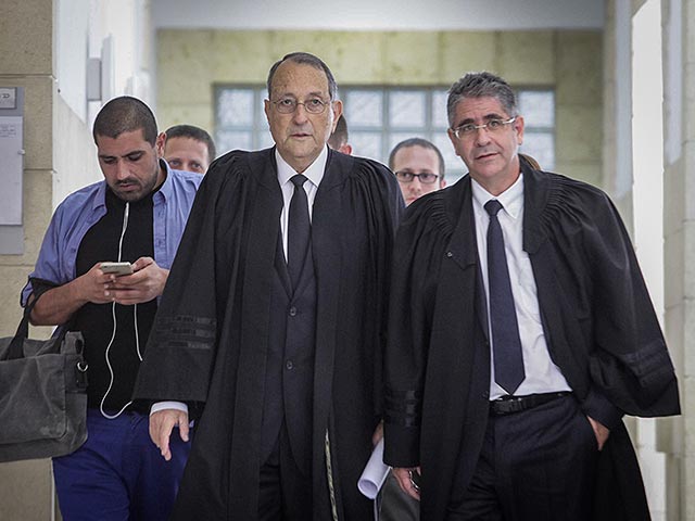 Адвокат Эхуда Ольмерта Эяль Розовский в суде. 25 мая 2015 года 