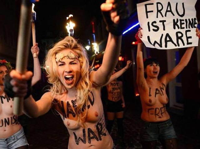 Активистки FEMEN 