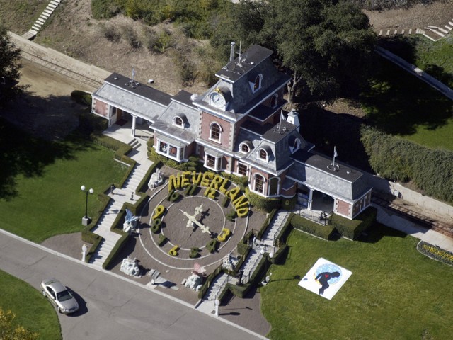 Знаменитое калифорнийское поместье Майкла Джексона выставлено на продажу