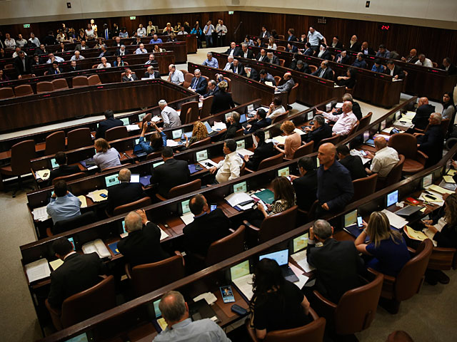1 июня Кнессет рассматривает вотум недоверия правительству, выдвинутый фракцией НДИ