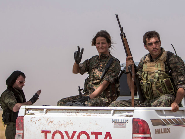 Иностранцы, сражающиеся против ИГ в рядах YPG