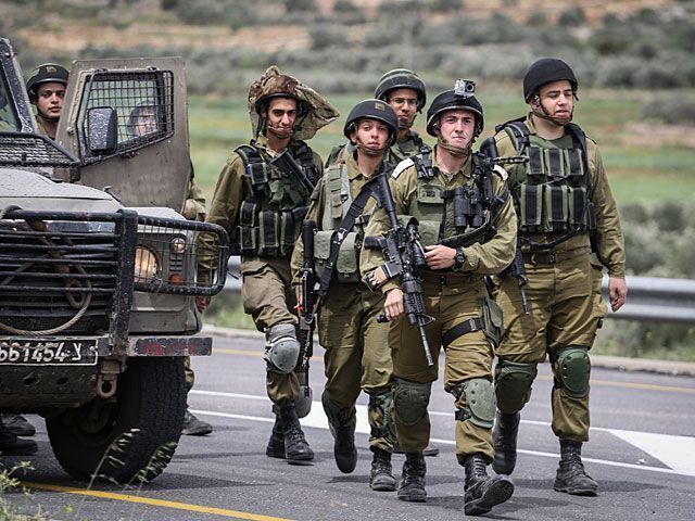 В секторе Газы израильские военные ранили палестинца