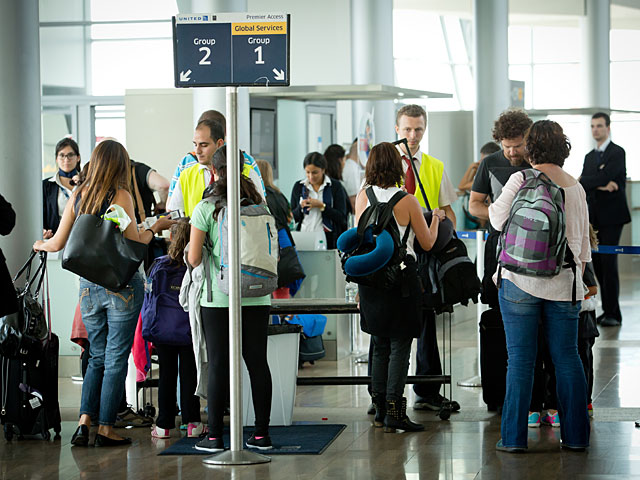 За год 3000 туристов из Украины не пропустили в Израиль: безвизовый режим под вопросом  
