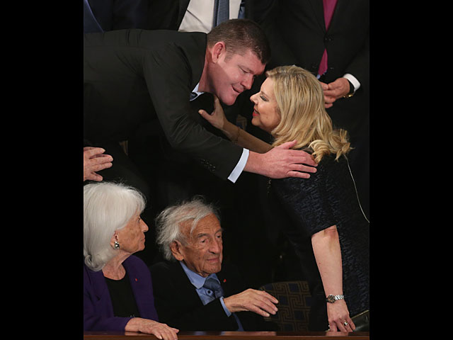 Джеймс Пакер поздравляет Сару Нетаниягу после выступления Биньямина Нетаниягу в Конгрессе. Вашингтон, 3 марта 2015 года