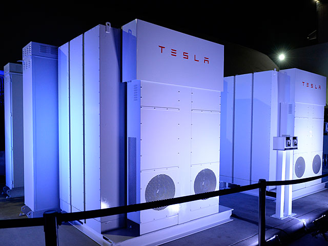 Возглавляет рейтинг компания Tesla, расширившая применение своих батарей