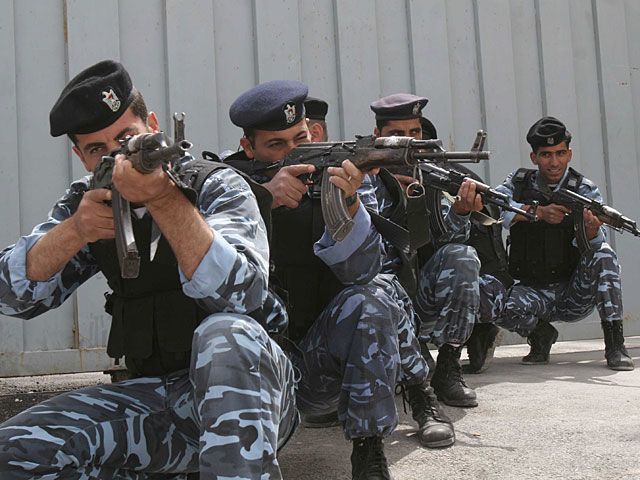 Палестинские службы безопасности на Западном берегу арестовали 100 хамасовцев