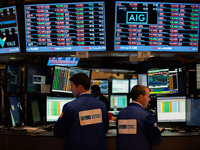 CNN: Нью-йоркская фондовая биржа приостановила торги ценными бумагами  
