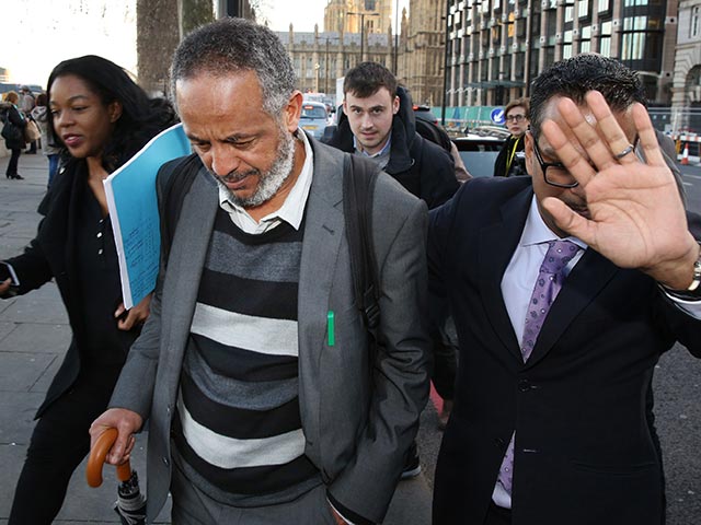 Отец Амиры Абази в Лондоне. Март 2015 года