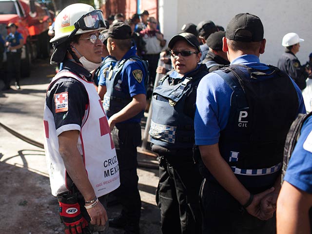 В Мексике грузовик протаранил религиозную процессию: множество жертв  