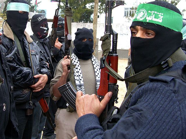 ХАМАС: если бы не Аббас, то поселенцы не смели бы сжигать палестинцев